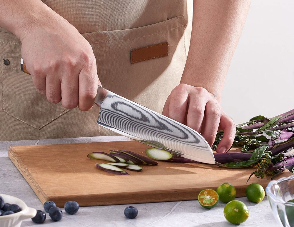 Damascus Pro Series Olive Santoku 02